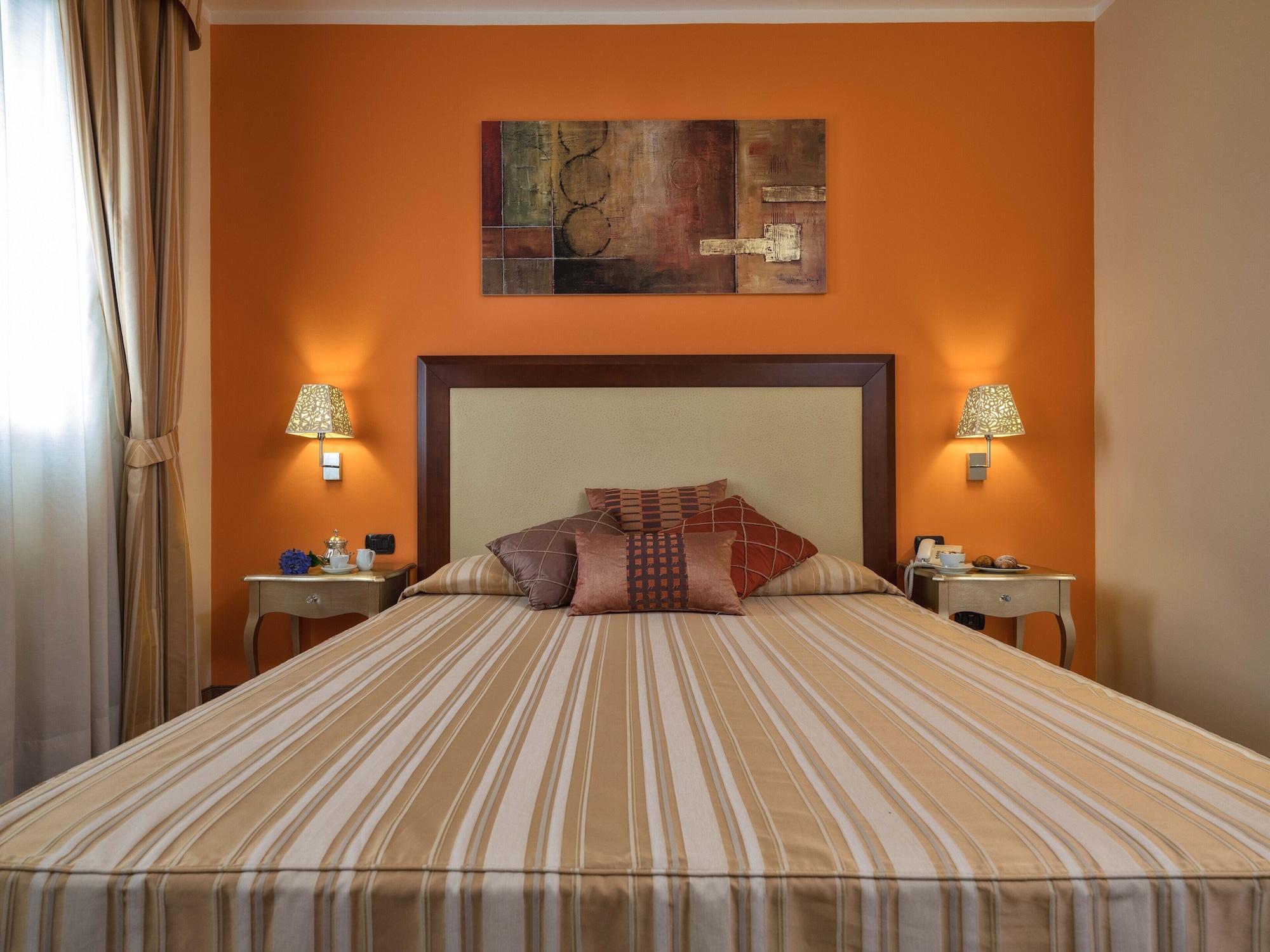 Hotel For You Olbia Esterno foto