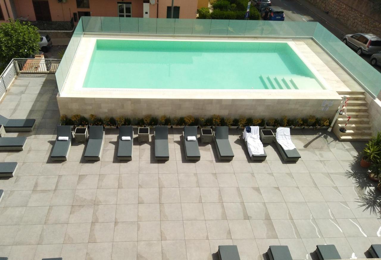 Hotel For You Olbia Esterno foto