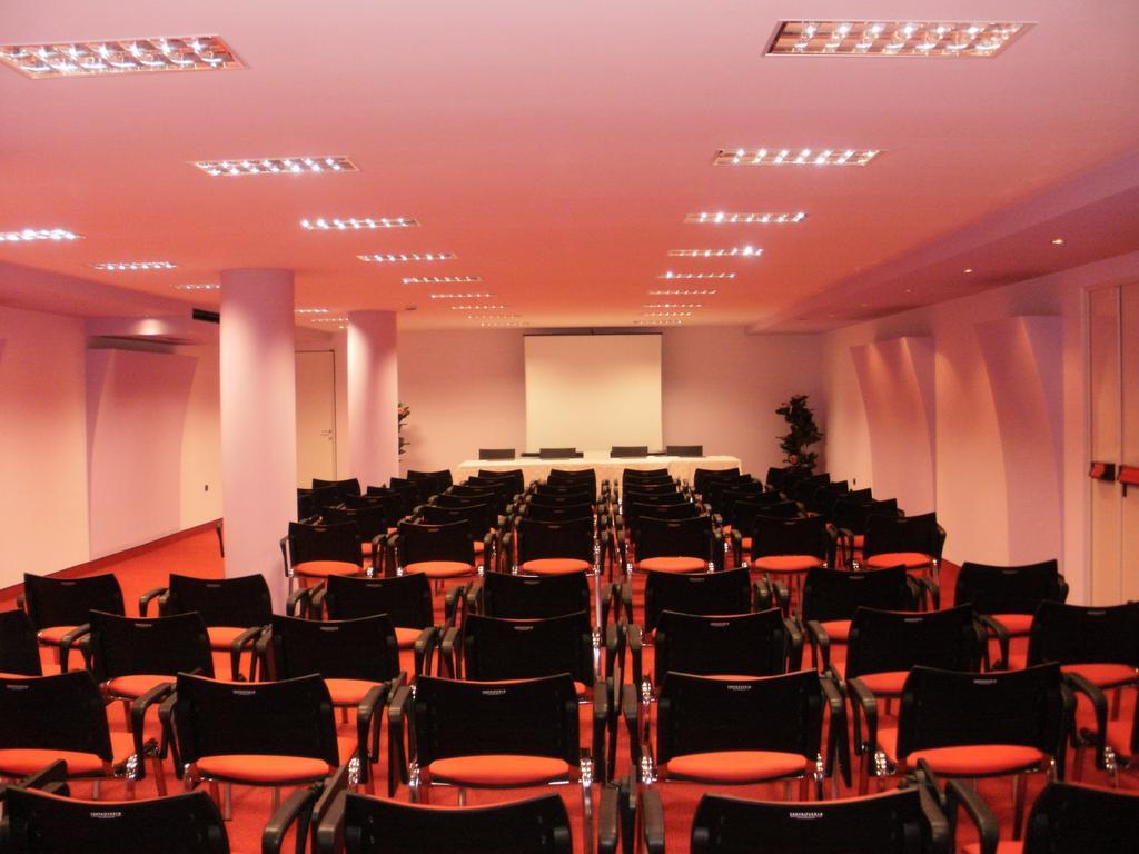 Hotel For You Olbia Esterno foto