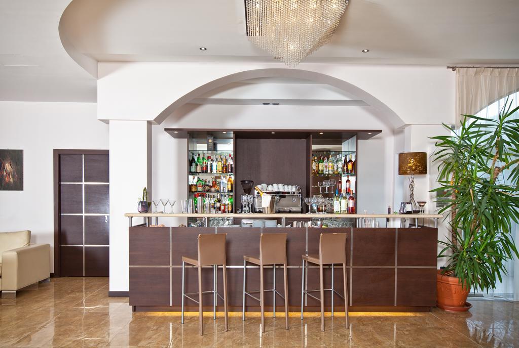 Hotel For You Olbia Esterno foto