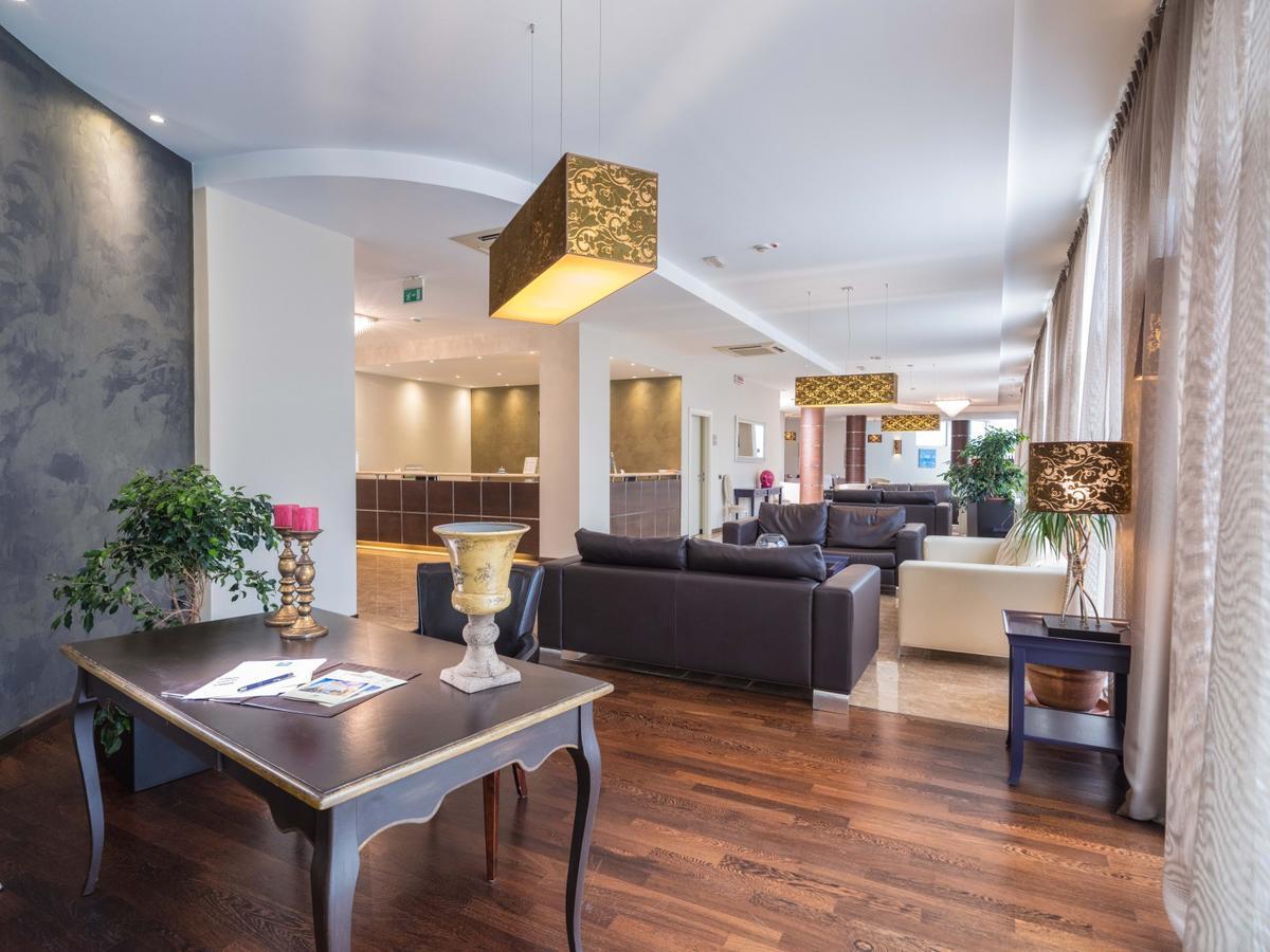 Hotel For You Olbia Esterno foto